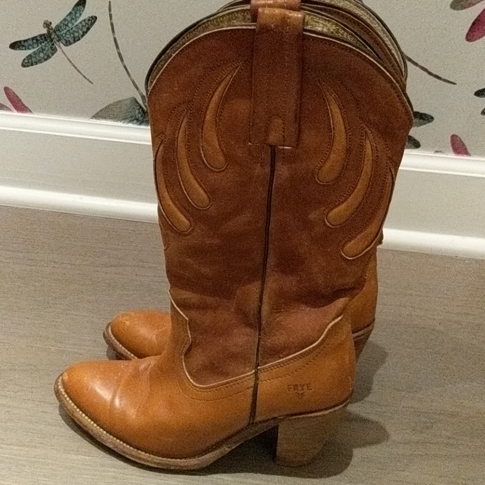 Vintage Frye boots!